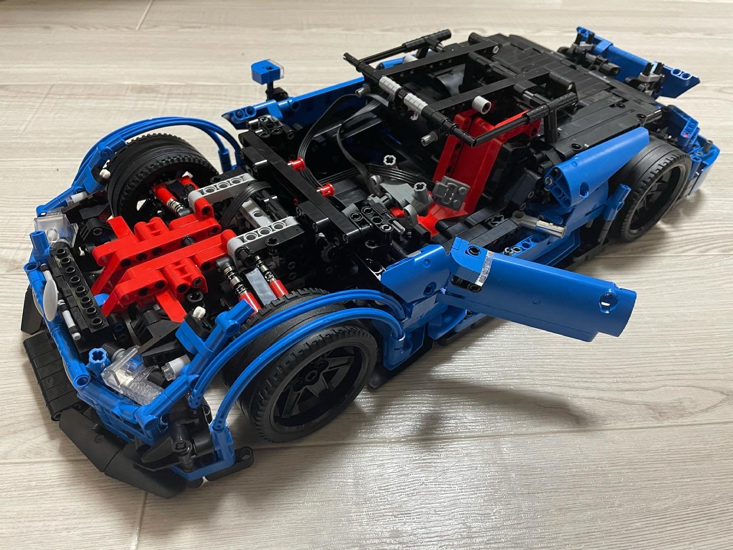 ブロックのラジコン レゴ テクニック互換品 RC（ラジコン仕様） メルセデスベンツ AMG C63 – ブロックのおもちゃ専門店（海外レゴ互換品）  Ex General Merchant